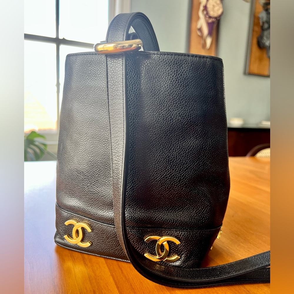 Chanel caviar bucket bag